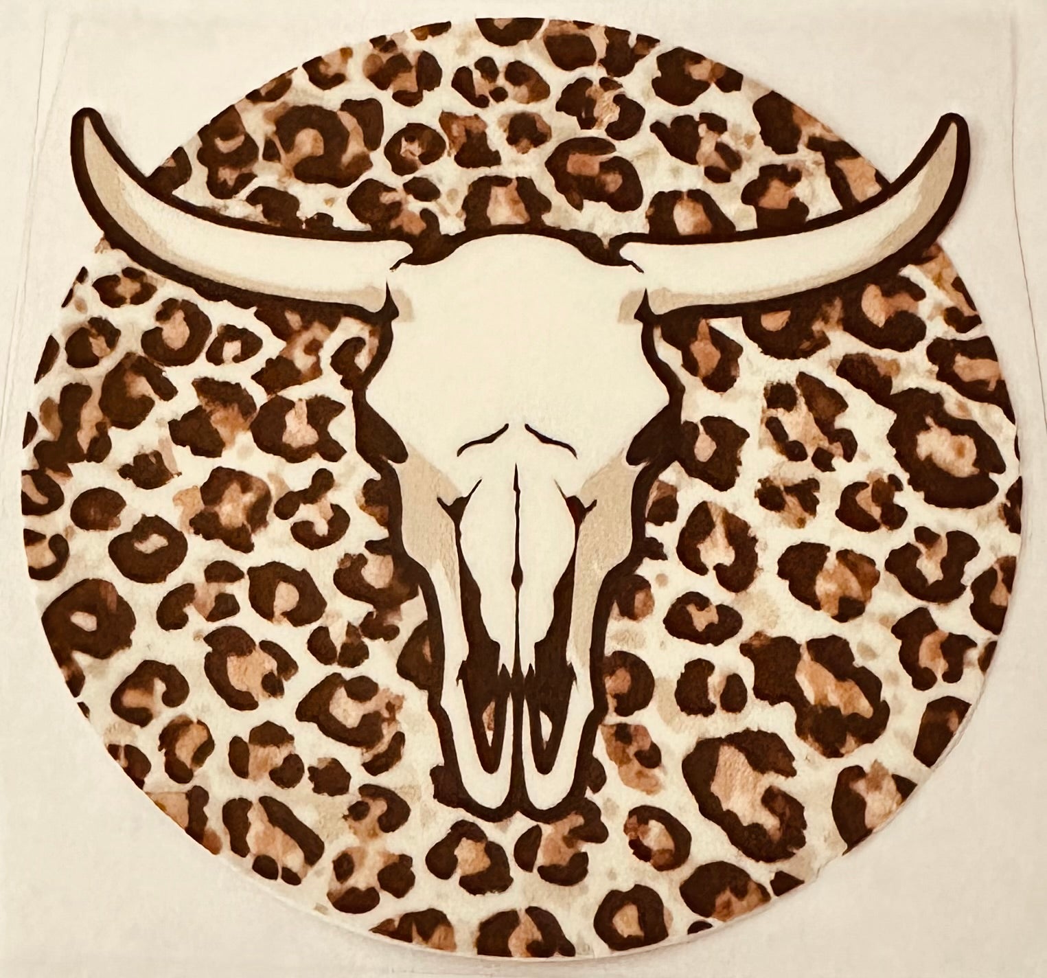 Leopard Round with Bull Skull 137