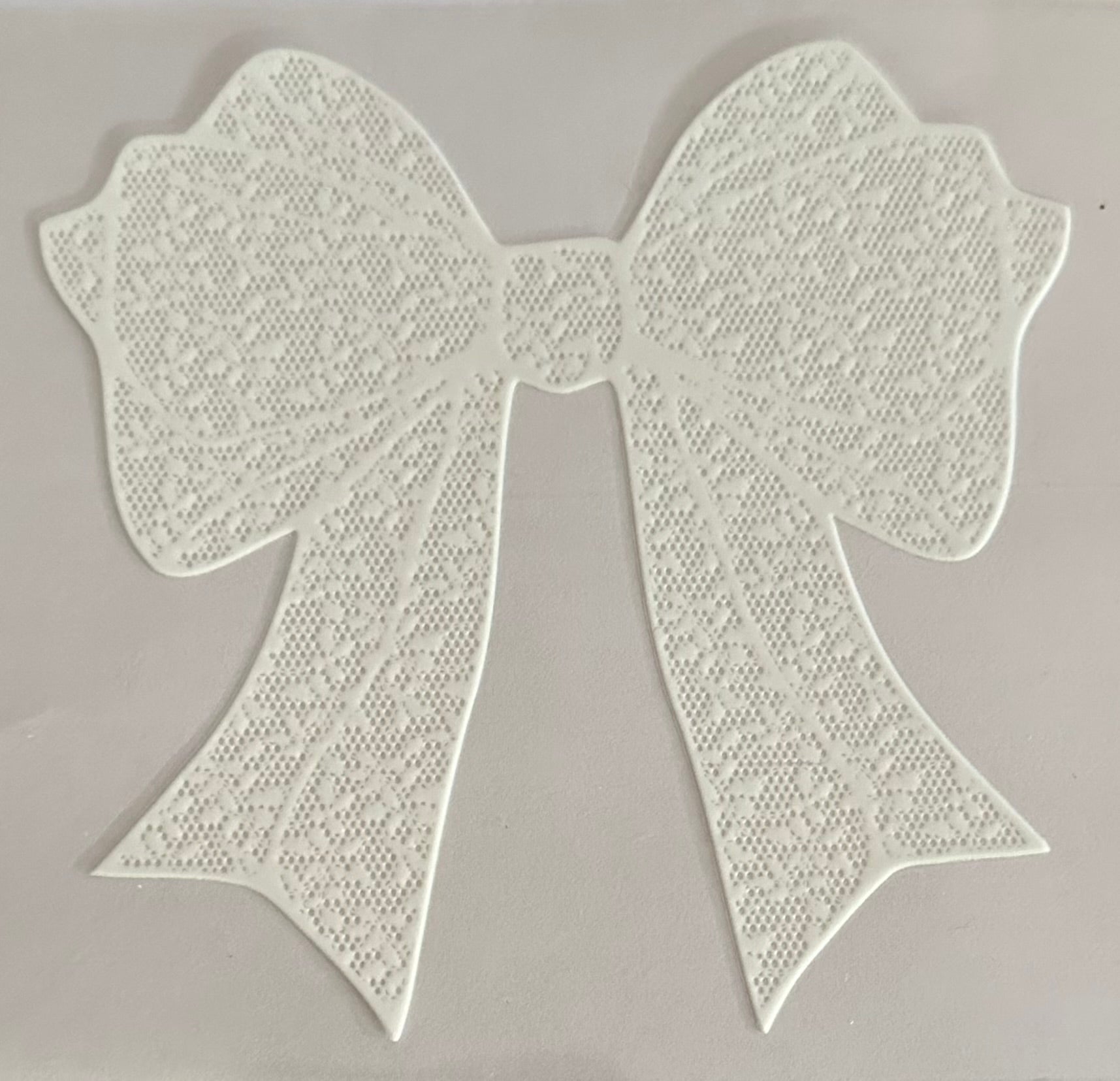 White Lace Bow 038