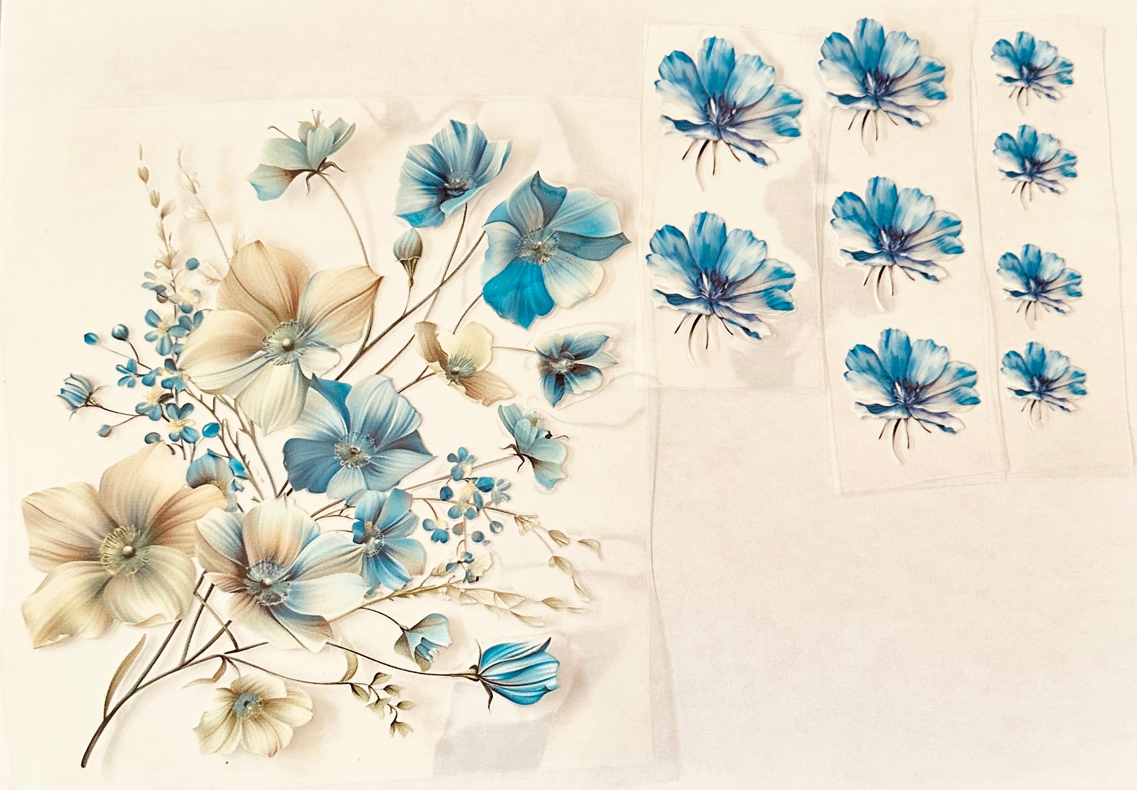 Blue & White Floral lrg Set of 3 110